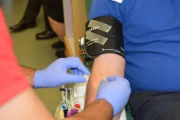 Przygotowanie pacjenta do pobrania krwi.webp
